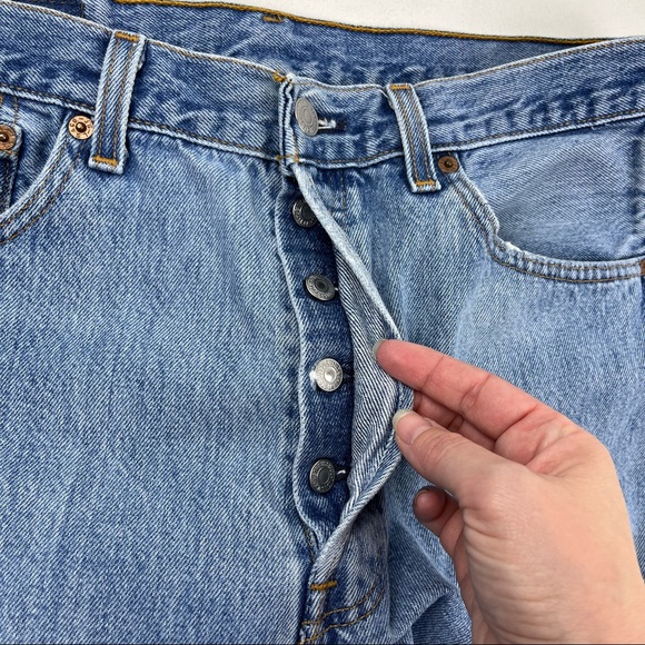 Vintage Levi’s 501 High Waist wedgie fit Jeans - Picture 7 of 11